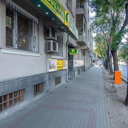 Central Shabby Chic Flat Close To Paid Parking Apartment Varna Exterior photo